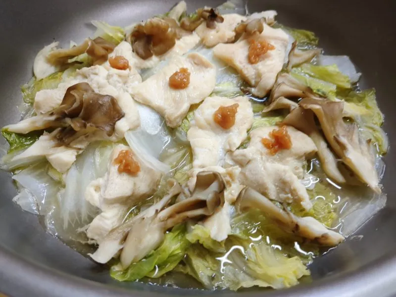 鶏肉と白菜のフライパン蒸し