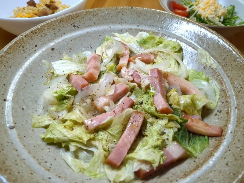 レタスとベーコンのレンジ蒸し